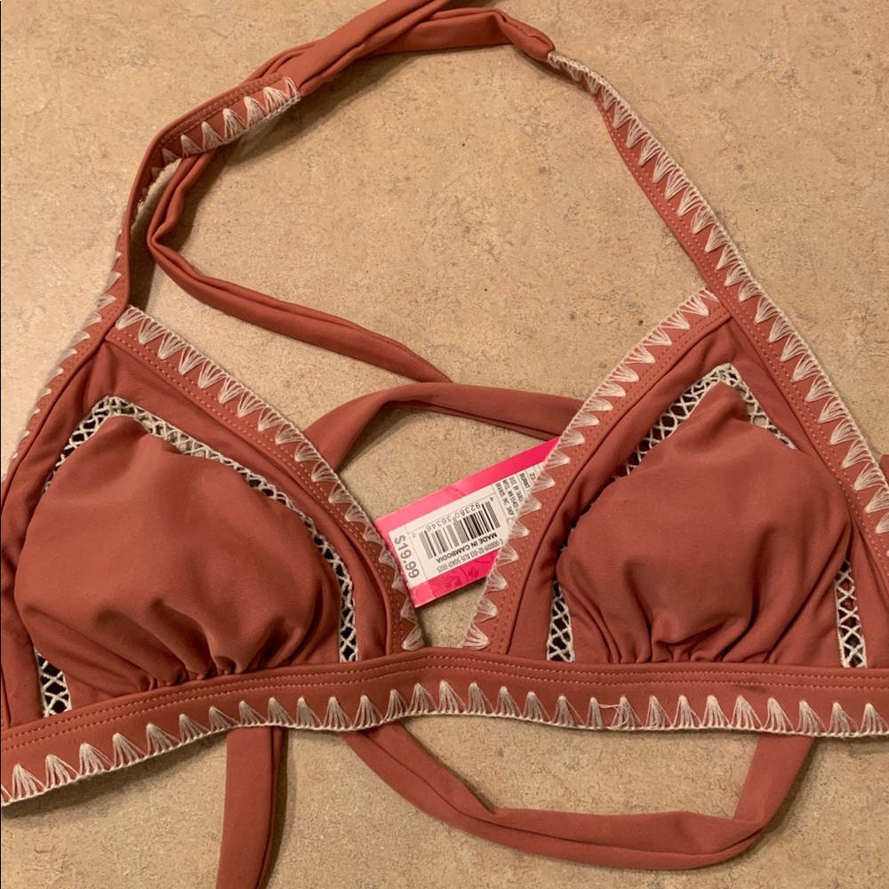 NWT Target Triangle Blush Bikini Top